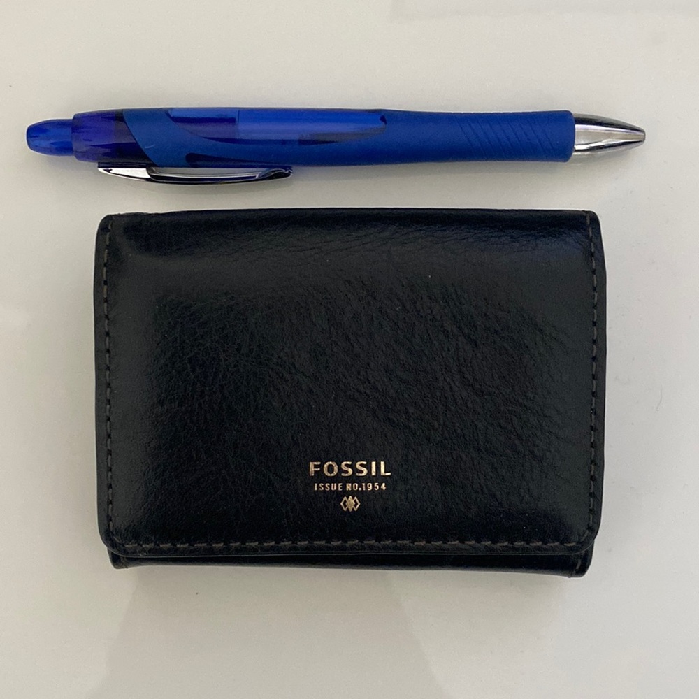Small Fossil Bifold Wallet